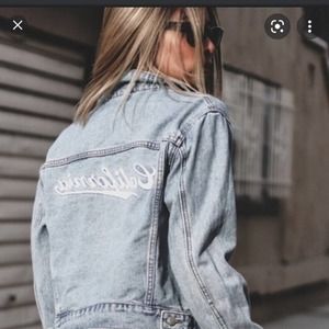 California Sz Small Denim Distressed Jean Jacket